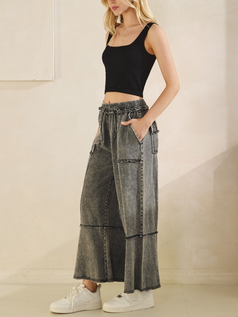 Sage + Fig Mineral Washed Stretchy Waist Cropped Denim Jean Pants - Picture 2 of 6